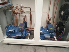 步入式老化試驗室運行時壓縮機發燙是正常的嗎？